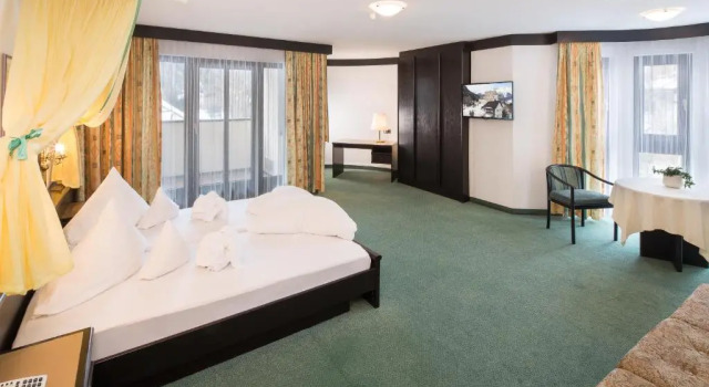 Двухместный номер Standard с балконом Hotel Neue Burg