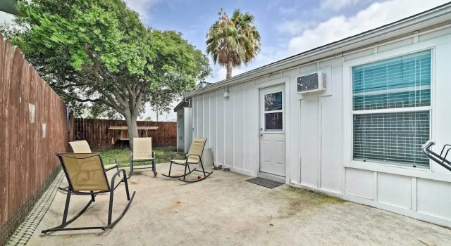Коттедж Bayfront Deck: 'casa Pescadores' Rockport Escape