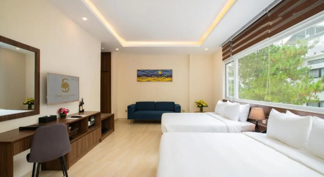 Четырёхместный номер Standard с видом на озеро CEREJA Hotel & Resort Dalat