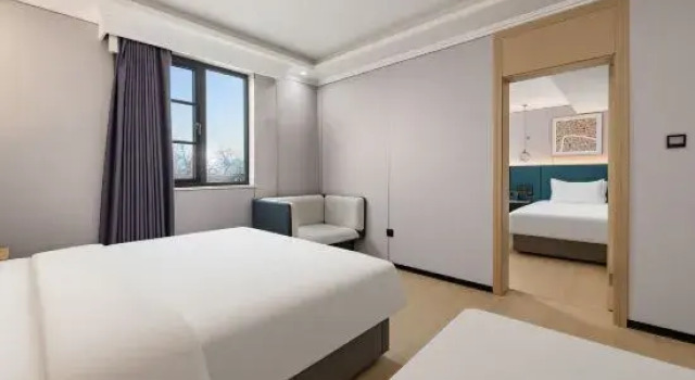 Люкс Deluxe 7 Days Premium Beijing Gulou Houhai Branch
