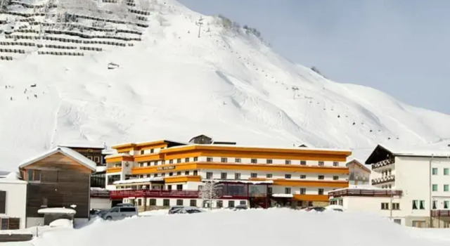 Alpenresort Walsertal, Book Hotel Hotels in Vorarlberg with Parking, Parking
