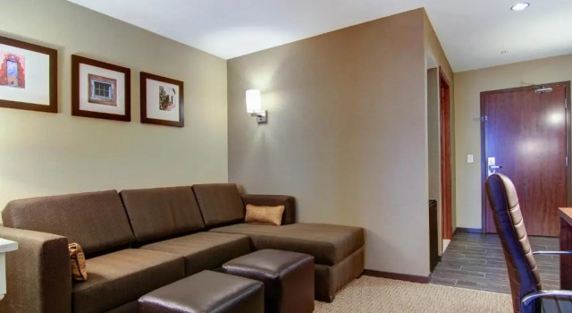 Люкс Comfort Suites Carlsbad