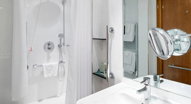 Двухместный номер Standard Crowne Plaza Glasgow by IHG