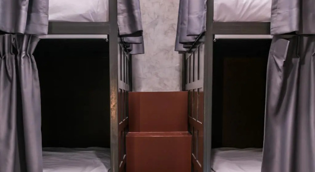 Кровать в общем номере Luk Hostel