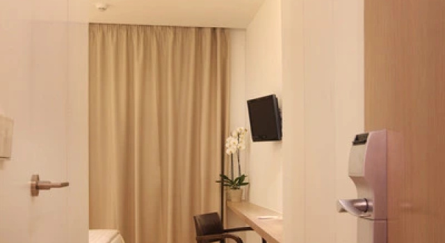 Двухместный номер Standard с балконом Hotel Carlos l