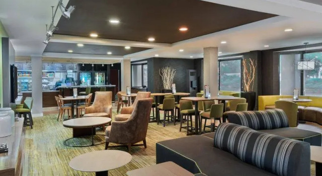 Люкс Courtyard by Marriott Lafayette Airport