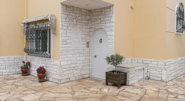 Yellow house, Забронировать Отель Отели Сароникос с завтраком, Завтраки