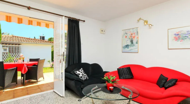 Finca colibri, Забронировать Отель Отели El Baix Camp с бассейном, Бассейн