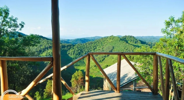 Двухместный номер Deluxe с балконом Rihuja Safari Lodge