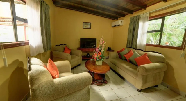Люкс Best Western Las Mercedes Airport