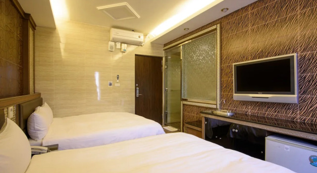 Четырёхместный семейный номер Standard с частичным видом Shui Sha Lian Hotel