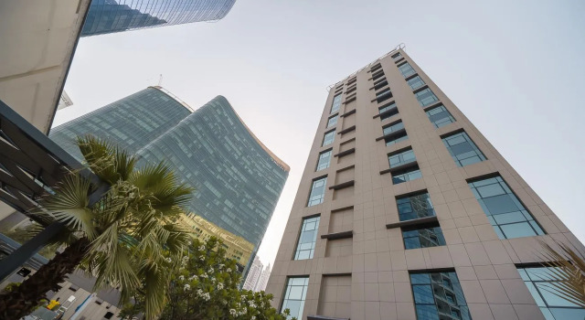 Elegant Studio w/work space and views DAMAC