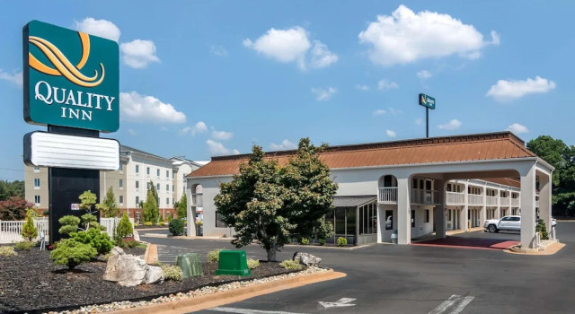 Quality Inn, Rezerwuj Hotel McDonough Georgia