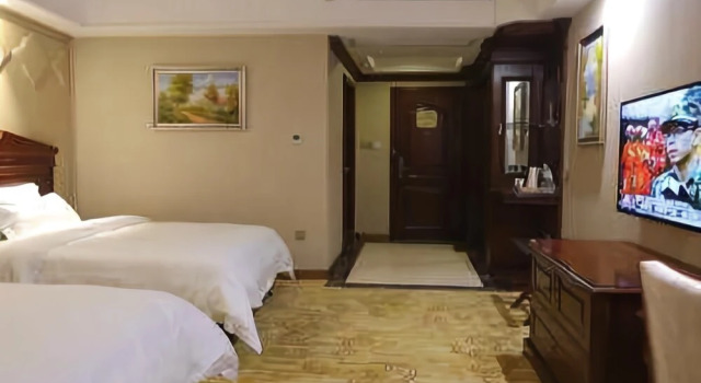 Jinlaiya International Hotel, Boek Hotel Hotels in Wujiashan met parkeren, Parkeren