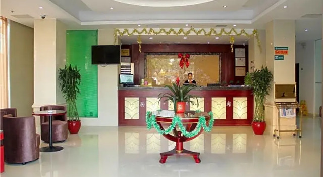 GreenTree Inn Guangdong Guangzhou Baiyun West Huangshi Road Express Hotel, Rezervasyon Otel Guangdong otoparklı oteller, Otopark
