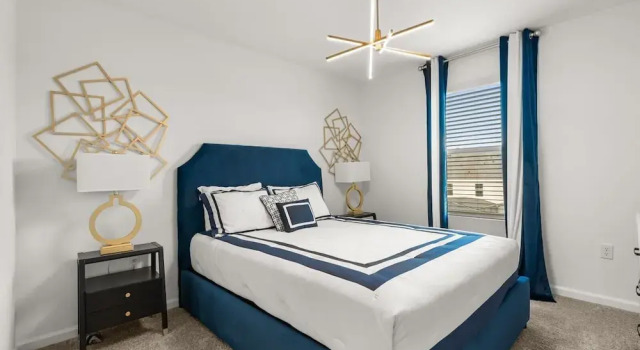 Luxurious 4BR Villa Pool close to Disney