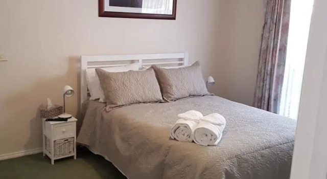 Cobram Cottage, Rezervasyon Tatil Evi Cobram East havuzlu oteller, Yüzme Havuzu