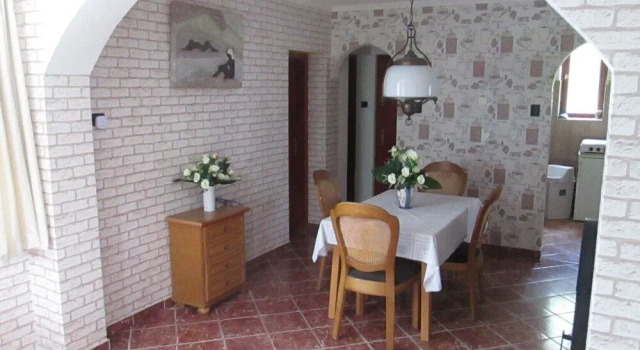 Lucy, Réserver Maison de vacances Cottages à Southern Great Plain, Cottage