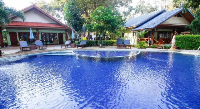 Вилла Deluxe с видом на бассейн Rocky Point Resort