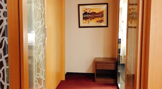 Люкс Golden Tulip Zhong Xin Hotel Taichung