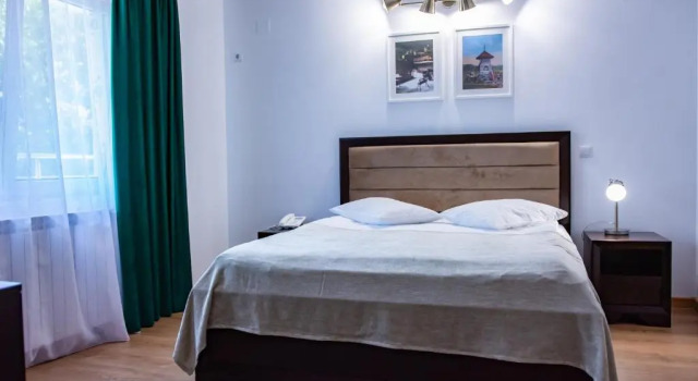 Номер Standard Hotel THR Center