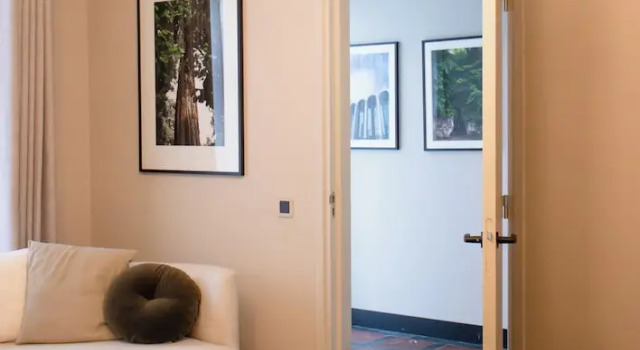 Полулюкс Boutique Hotel Kint