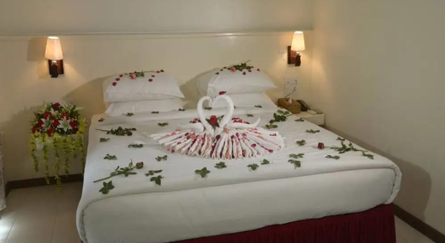 Номер Deluxe Taw Win Yadanar Hotel