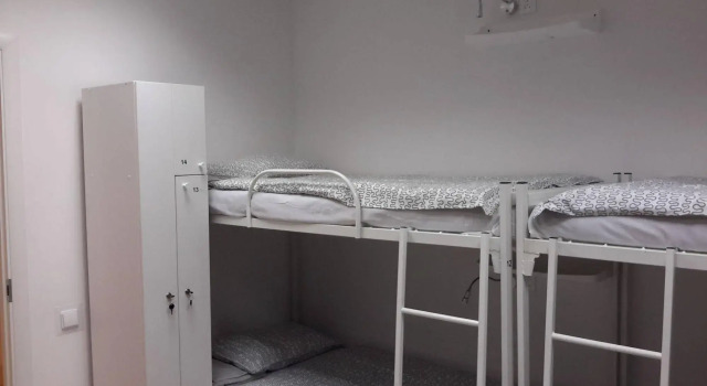 Etaji Hostel, Забронировать Хостел Отели Городского округа Екатеринбурга - Северный управленческий округ с парковкой, Парковка