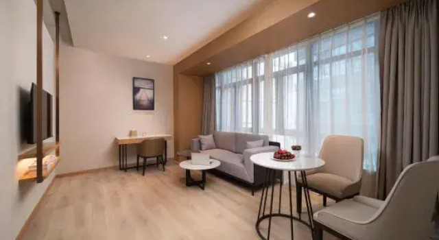 Люкс Superior Jinjiang Magnotel Hotel (Guiyang Guanshanhu Exhibition Area City Government)