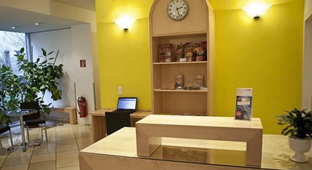 Hotel Caroline