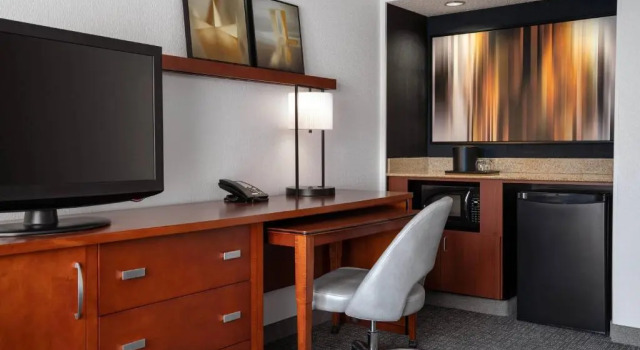 Четырёхместный люкс Courtyard Sacramento Rancho Cordova