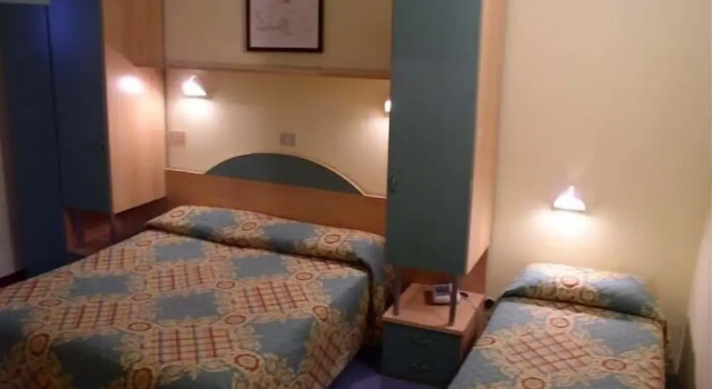 Трёхместный номер Standard с балконом Hotel Palace