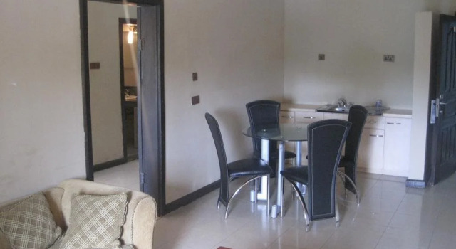 Axari Hotel & Suites
