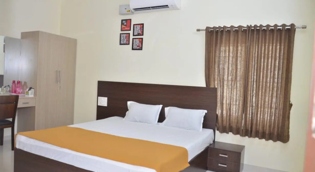 Номер Standard The Surrya Max Residency