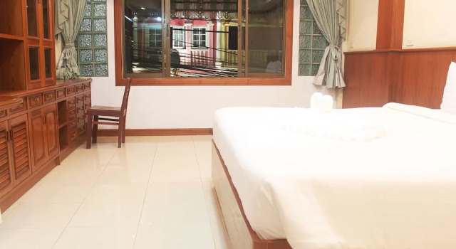 JaiSiam Guest House Patong, Забронировать Гостевой дом Гостевые дома Патонг-Бич, рядом с Cтадион Бангла Бокс, Гостевой дом