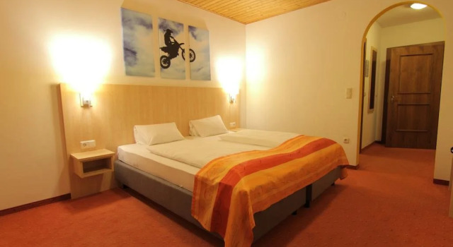 Hotel-Restaurant Bike&Snow Lederer, Book Hotel Muhlbach am Hochkonig High King Mountain