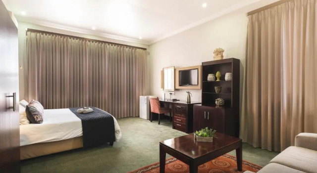 Номер Standard The Graham Hotel