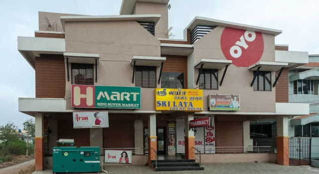 Oyo 29278 Sri Laya Guest House, Забронировать Гостевой дом Отели штата Тамилнада с парковкой, Парковка