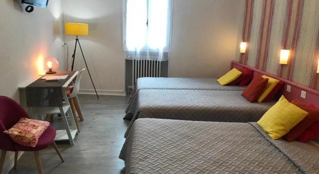 Четырёхместный номер Standard Hôtel Saint Philibert
