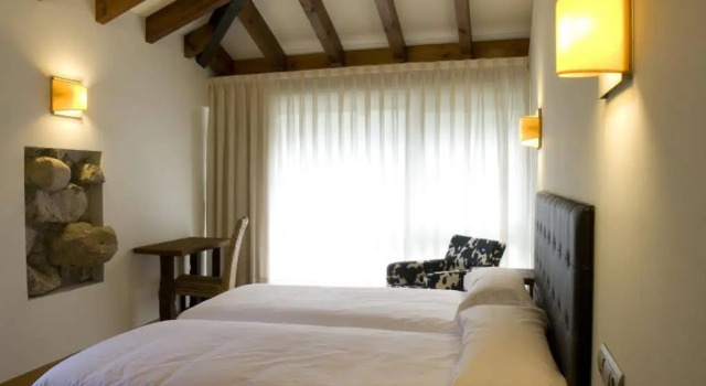 Apartamentos Rurales El Lleron, Prenota Appartamento Hotel a Asturie con parcheggio, Parcheggio