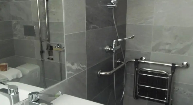 Люкс Albergo Dongo