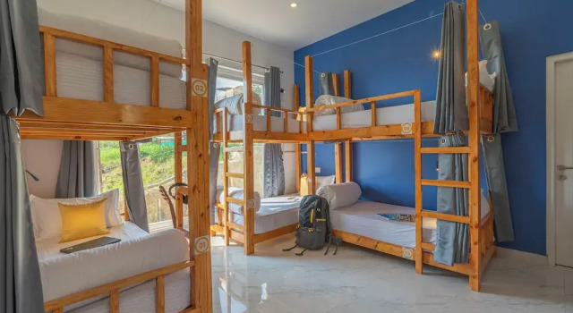 Кровать в общем номере The Social Stays Bir