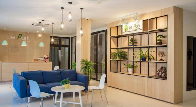 Le Park Hotel, Забронировать Отель Отели Южного Таиланда с парковкой, Парковка