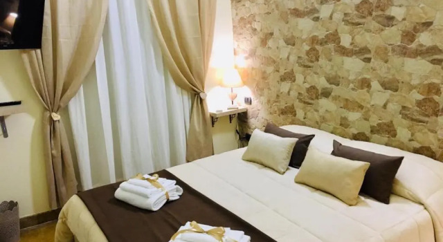 Napoli Storia e Mare, Buchen Sie Hotel Lungomare Caracciolo Neapel