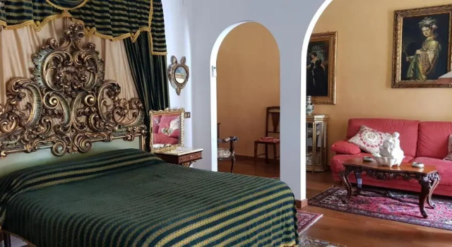 Palazzo Viola, Book Hotel Castellammare Vucciria Palermo