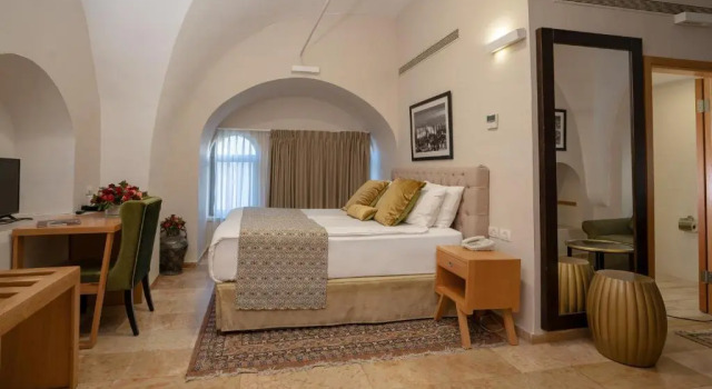 Четырёхместный номер Economy The Sephardic House Hotel in The Jewish Quarter