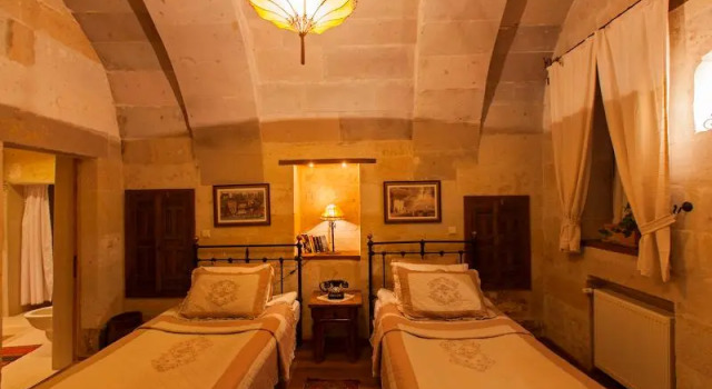 Двухместный номер Standard с балконом Kale Konak Cappadocia