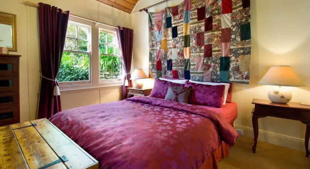 Hilltop, Book Hotel Daylesford 