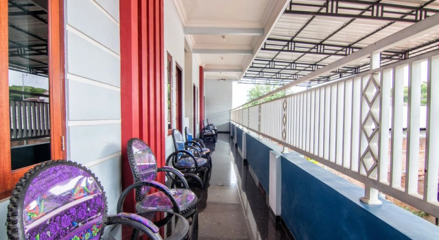 Joglo Guest House Syariah by OYO Rooms