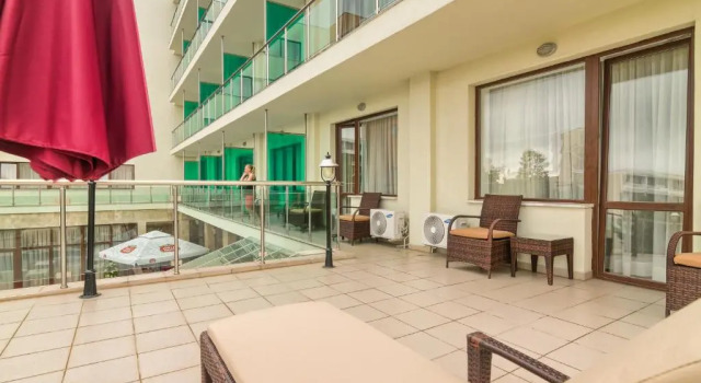 Suite Hotel Saturn
